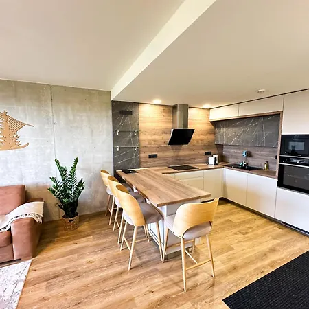 Apartmán Nad Anenskym Potokem - *